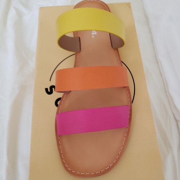 NEW Colorful Sandals - Picture 2 of 5